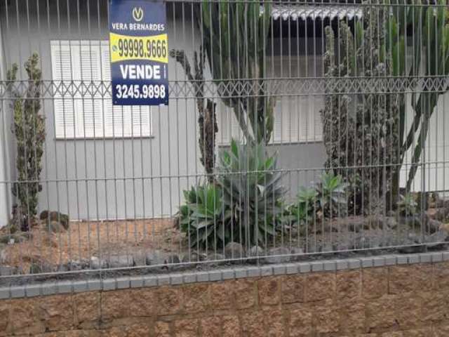 Casa com 3 quartos à venda na Rua Fernando Borba, 169, Ipanema, Porto Alegre por R$ 640.000