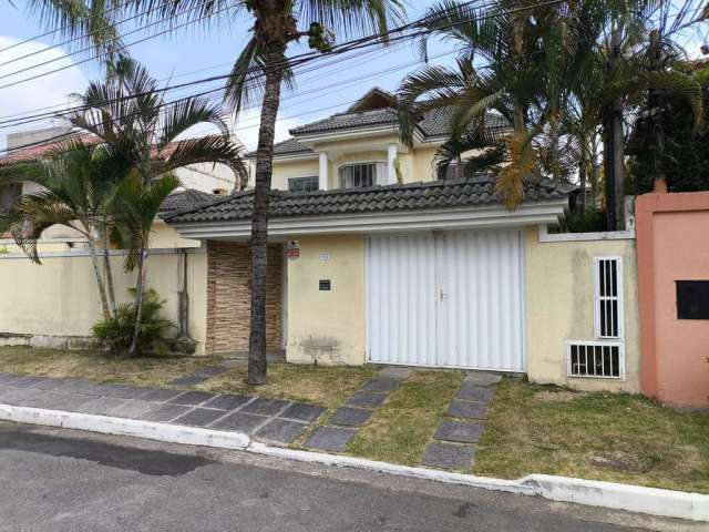 Casa para Venda em Rio de Janeiro, Vargem Pequena, 4 dormitórios, 2 suítes, 4 banheiros, 3 vagas