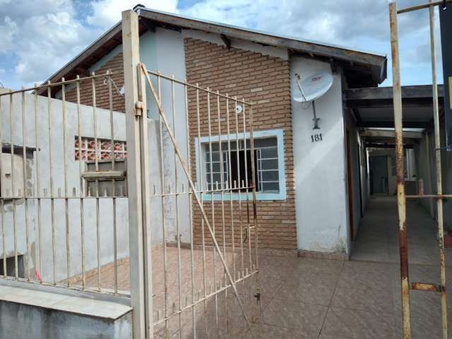 Casa com edícula no bairro areão em taubaté