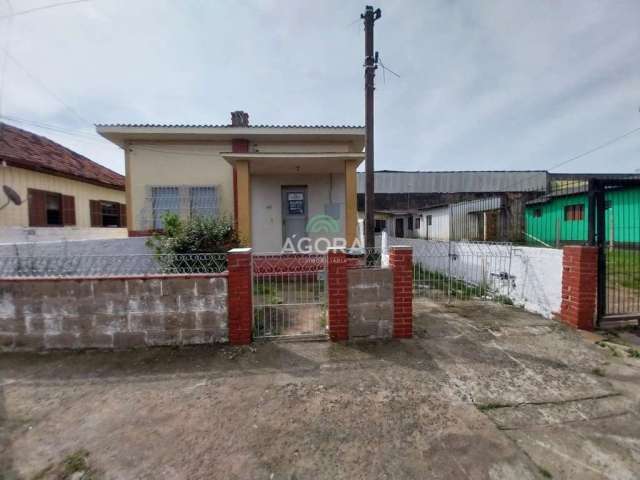 Casa com 2 quartos para alugar no Fátima, Canoas  por R$ 1.450