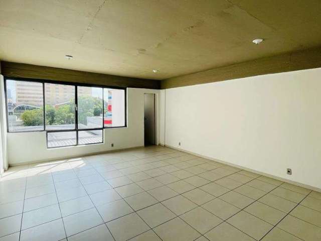 Sala comercial para alugar no Centro, Canoas  por R$ 800