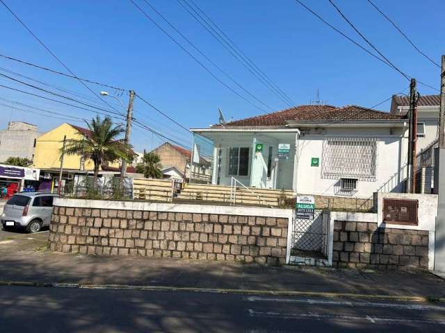 Casa comercial para alugar no Centro, Canoas  por R$ 3.650