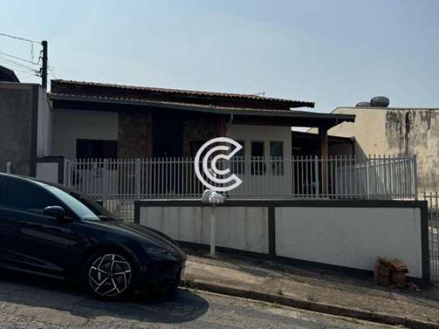 Casa com 3 quartos à venda no Jardim Pinheiros, Valinhos  por R$ 700.000