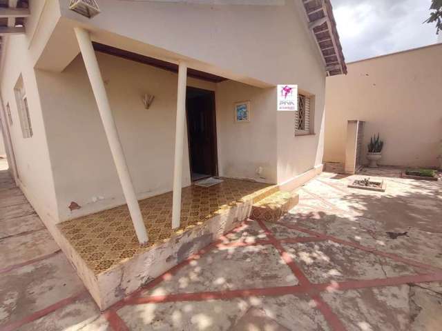 Casa com 3 dormitórios à venda, 137 m² por R$ 400.000,00 - Centro - Leme/SP