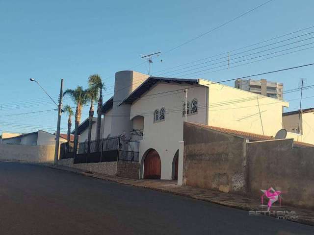 Casa com 3 dormitórios à venda, 222 m² por R$ 600.000,00 - Vila Terezinha - Leme/SP