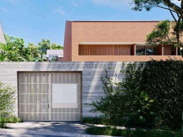 Casa à Venda no Alto da Boa Vista com 3 Suites e 4 Vagas de Garagem