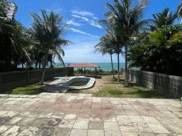 EXTRAORDINÁRIA CASA DE FRENTA AO MAR DA PRAIA EM JACUMA 750 Mts