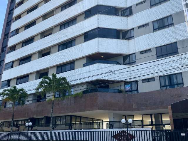 Apartamento de 4 Quartos Todo Reformado no Parque dos Cajueiros