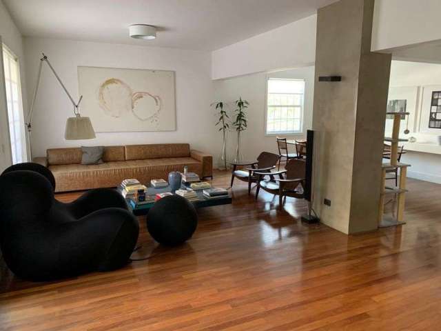 Lindo apartamento mobiliado totalmente reformado