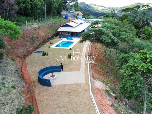 Chácara em Pedra Bela SP à Venda 3 quartos Piscina Lareira