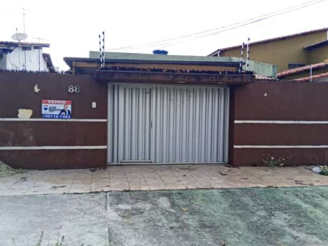 Casa á venda em Nova Parnamirim/RN com 3 dormitórios sendo uma suíte.