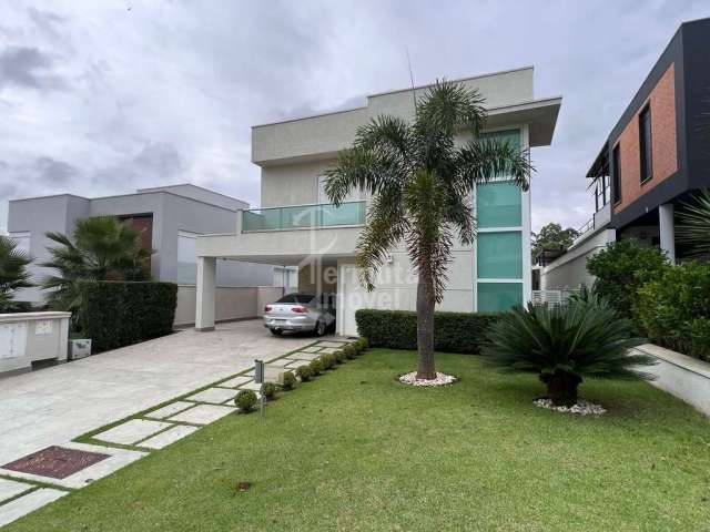 Casa à venda com 300m², no Residencial Tamboré 11