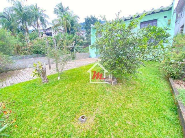 Casa com amplo espaço terreno - Garcia - Blumenau/SC