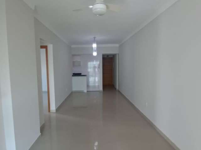 Apartamento de 2 Dormitório(s) e 1 Suíte(s) no bairro Ocian, Praia Grande