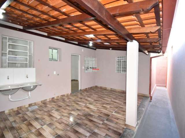 Casa com 2 quartos para alugar na Rua Sebastião Nepomuceno, 467, Itapoã, Belo Horizonte por R$ 1.900