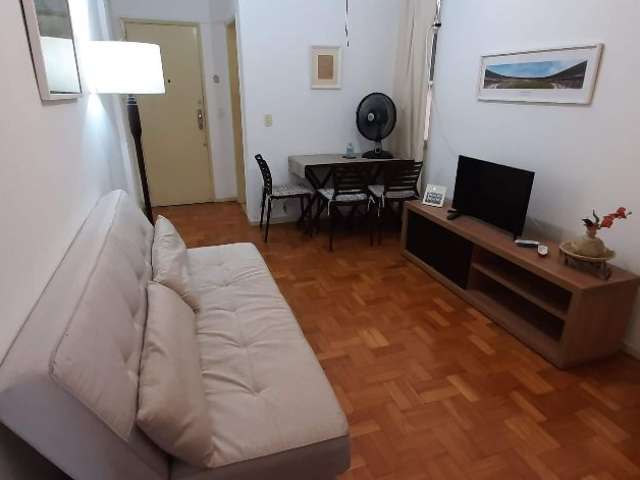 Excelente Quarto e Sala com Dep. 55m², Copacabana