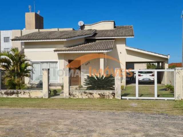 Casa com 3 quartos à venda no Village, Imbituba , 180 m2 por R$ 1.200.000