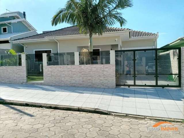 Casa com 3 quartos à venda no Village, Imbituba , 188 m2 por R$ 1.050.000