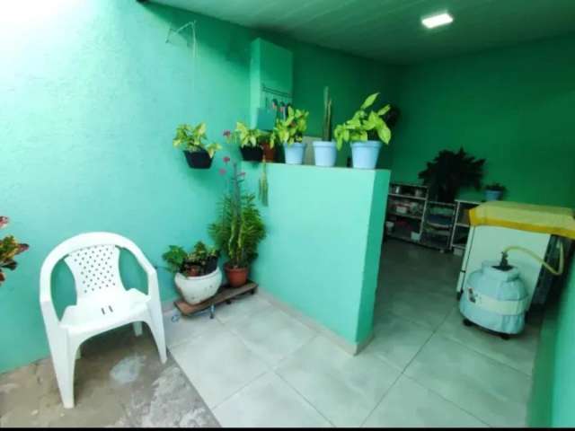 Casa a venda de 2 quartos em pernambués