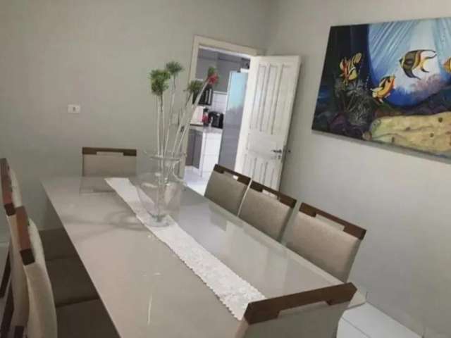 Casa com 2/4 a venda em São Cristovão