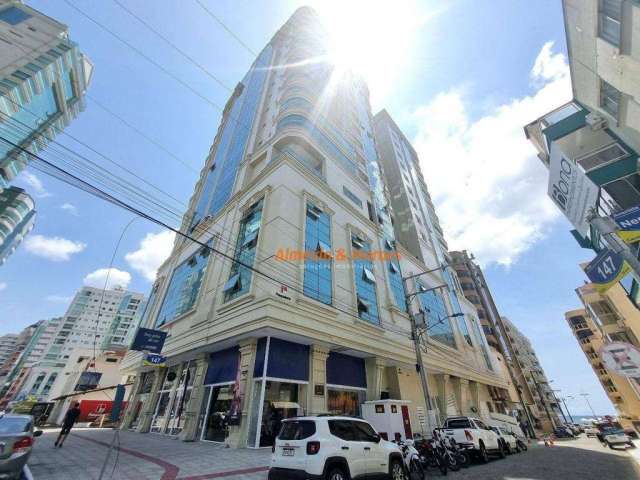 Apartamento quadra mar com 3 suítes à venda, 136 m² por R$ 2.300.000 - Centro - Itapema/SC