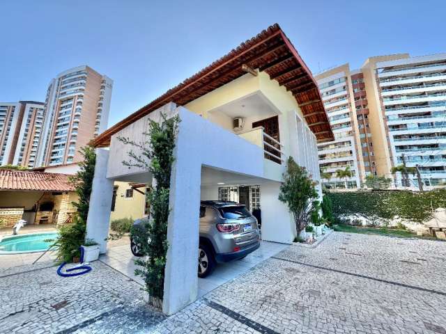 Casa com 4 dormitórios à venda, 201 m² por R$ 990.000 - Engenheiro Luciano Cavalcante - Fortaleza/CE