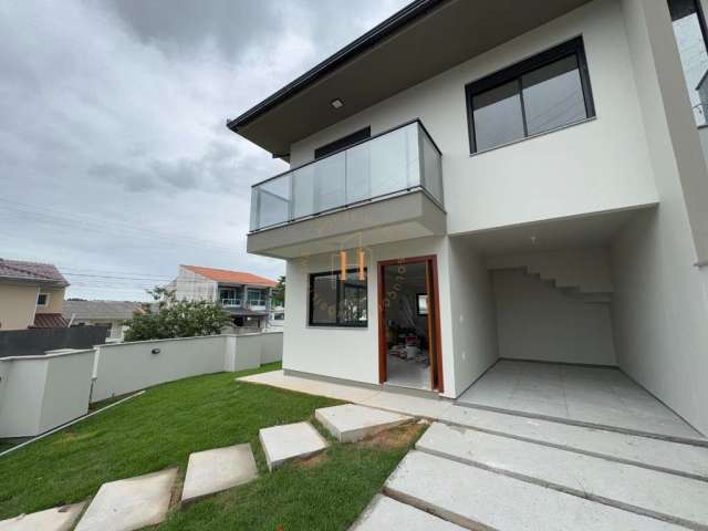 Casa com 3 quartos à venda na Rua José Francisco Junkes, 73, Potecas, São José por R$ 680.000