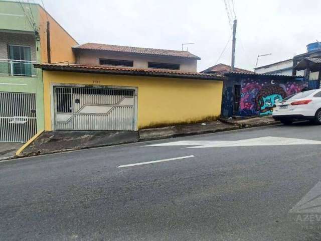 Casa com 3 dormitórios para alugar, 198 m² por R$ 3.000,00/mês - Vila Bocaina - Mauá/SP