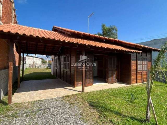 Casa Com 3 Dormitórios à Venda, 120 M² Por R$ 400.000,00 - Barra do Saí - Itapoá/sc