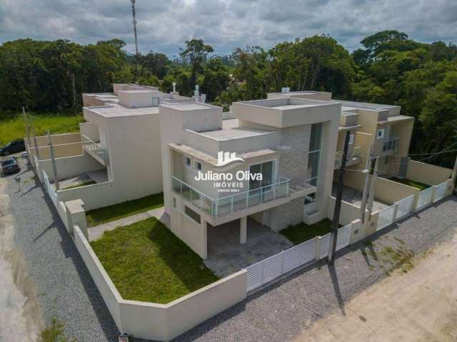 Sobrado de Esquina com 3 Suítes à Venda, Barra do Saí - Itapoá/sc