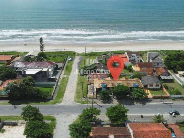 Casa com 2 quartos a 100 mts da praia - Barra do Saí - Itapoá/SC