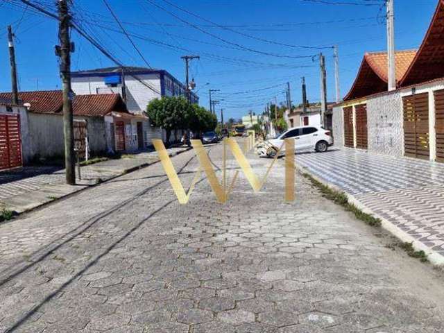 **Oportunidade Imperdível! Sobrado à Venda no Balneário Jussara em Mongaguá**