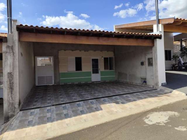 Casa para Venda em Presidente Prudente, Conjunto Habitacional Jardim Humberto Salvador, 2 dormitórios, 2 banheiros, 3 vagas