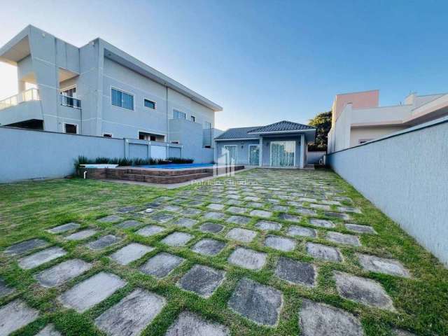 Casa com piscina na barra do Sai com 93m² á 260 metros da praia!