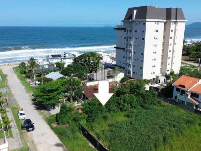 Excelente terreno quadra mar medindo 384m² localizado no bal. Princesa do Mar!