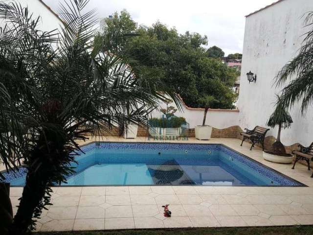 Casa com 4 quartos à venda, 338 m² por R$ 1.850.000 - Passos - Juiz de Fora/MG