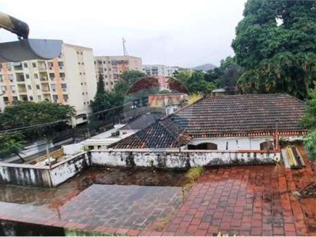 Casa em área bucólica, piscina, 3.143m2, Pechincha