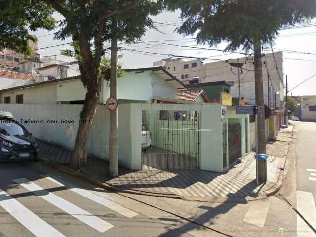 Casa para Locação em São Caetano do Sul, Boa Vista, 1 dormitório, 1 banheiro, 2 vagas