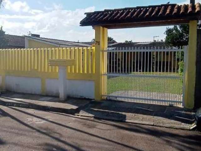 Casa com terreno região de moradores