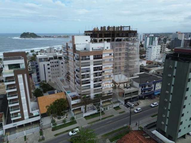 Ótima cobertura com linda vista da praia