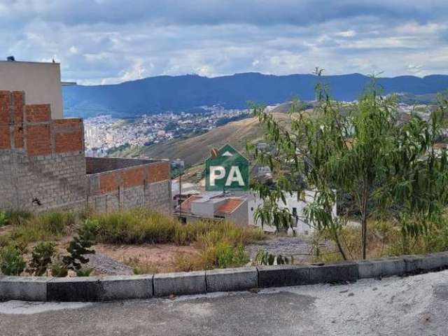 Terreno à venda no Jardim Bandeirantes, Poços de Caldas  por R$ 145.000