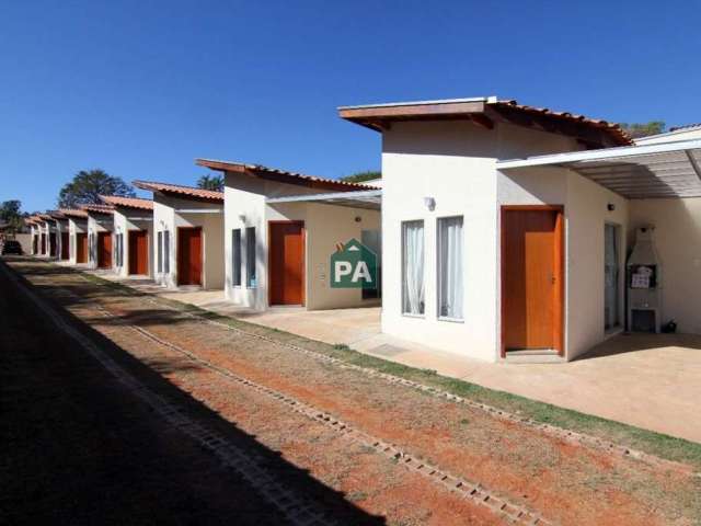 Casa com 2 quartos à venda no Estância Poços de Caldas, Poços de Caldas  por R$ 270.000