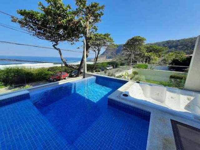 Casa FRENTE MAR com 05 suítes à venda por R$ 13.900.000 - Itacoatiara - Niterói/RJ