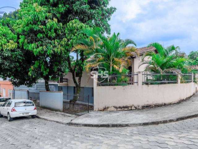 Casa com 3 dormitórios à venda, 200 m² por R$ 800.000,00 - Itoupavazinha - Blumenau/SC