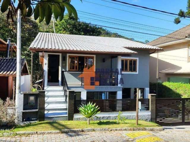 Casa com 4 quartos à venda, 250 m² por R$ 1.280.000 - Cascata do Imbuí - Teresópolis/RJ