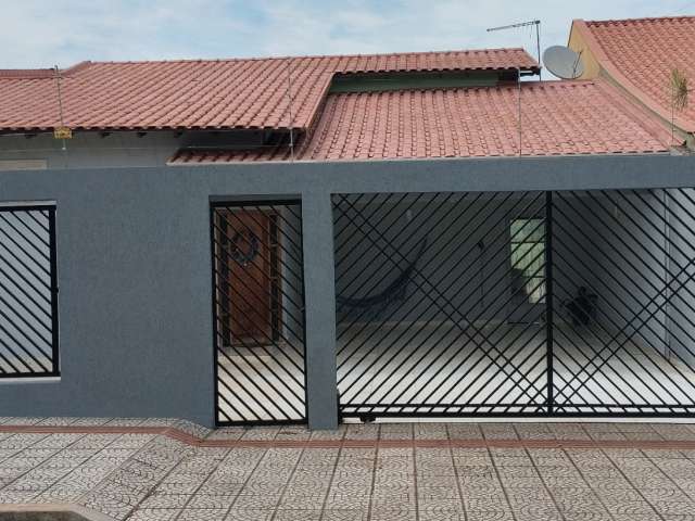 Casa/ Sobrado à venda  com 4 quarto(s)