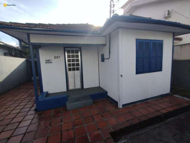 Casa em condomínio fechado com 4 quartos à venda na Rua Abelardo Luz, 250, Balneário, Florianópolis por R$ 900.000