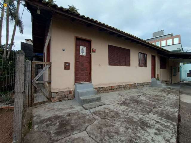 Casa em condomínio fechado com 3 quartos à venda na Artino Rensi, 16, Trindade, Florianópolis por R$ 4.000.000