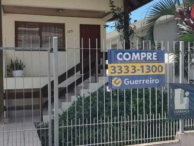 Casa em condomínio fechado com 4 quartos à venda na Luis Paster, 160, Trindade, Florianópolis por R$ 1.800.000