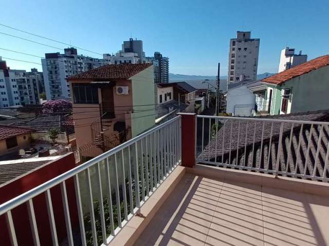 Casa com 3 quartos à venda na Rua Firmino João Raffs, 160, Agronômica, Florianópolis por R$ 850.000